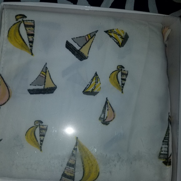 Colorplay Scarf - Picture 2 of 3